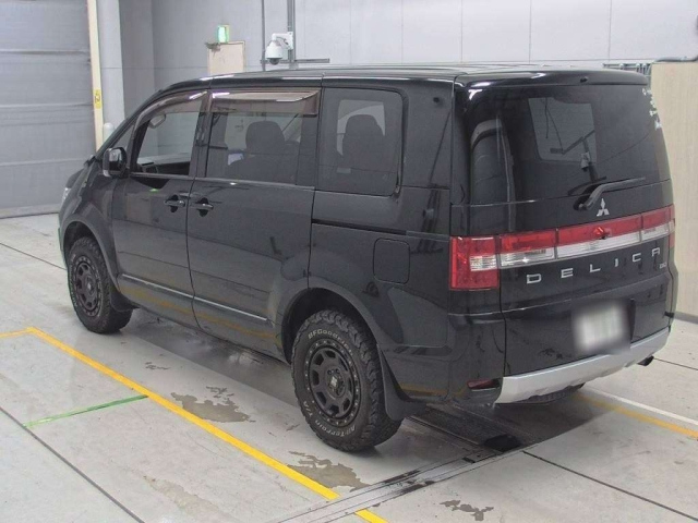 MITSUBISHI DELICA D5 2017
