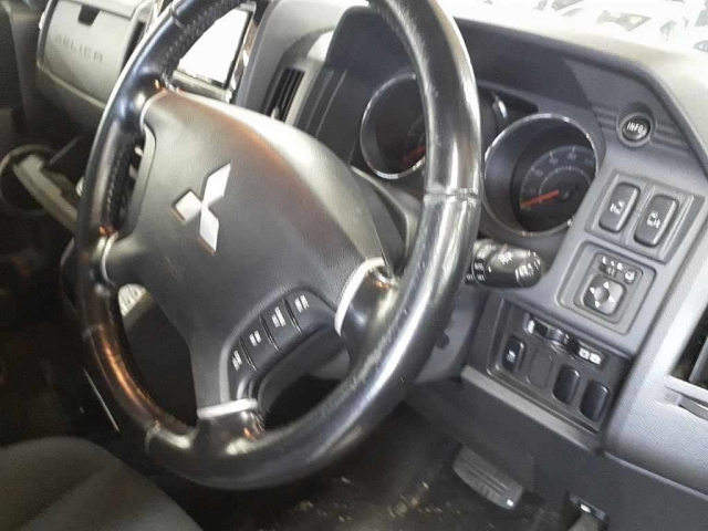 MITSUBISHI DELICA D5 2017