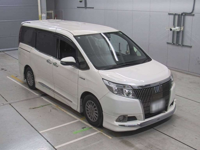 TOYOTA ESQUIRE 2016