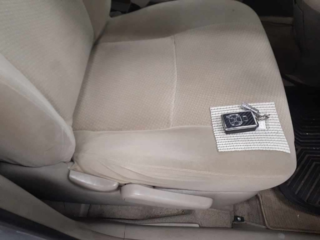 TOYOTA ISIS 2012