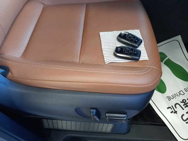 TOYOTA VELLFIRE 2023