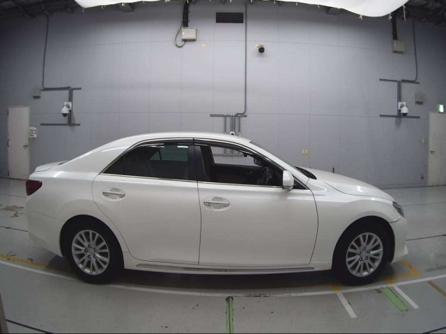 TOYOTA MARK X 2013
