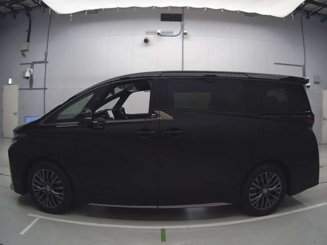 TOYOTA VELLFIRE 2024