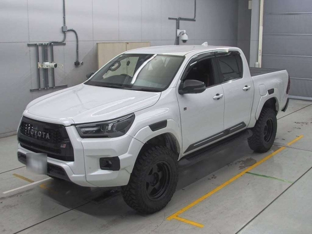 TOYOTA HILUX 2024