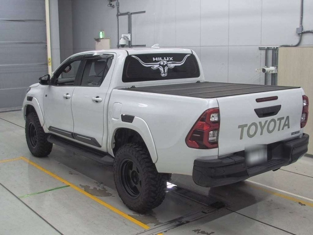 TOYOTA HILUX 2024