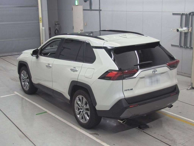 TOYOTA RAV4 2021