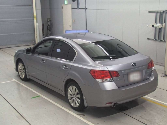 SUBARU LEGACY B4 2010