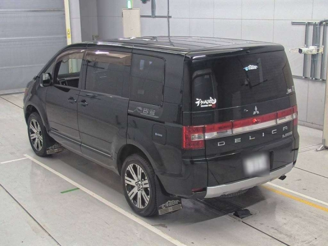 MITSUBISHI DELICA D5 2013