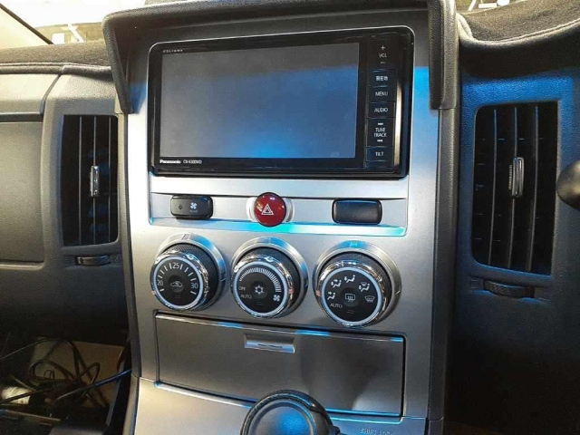 MITSUBISHI DELICA D5 2013