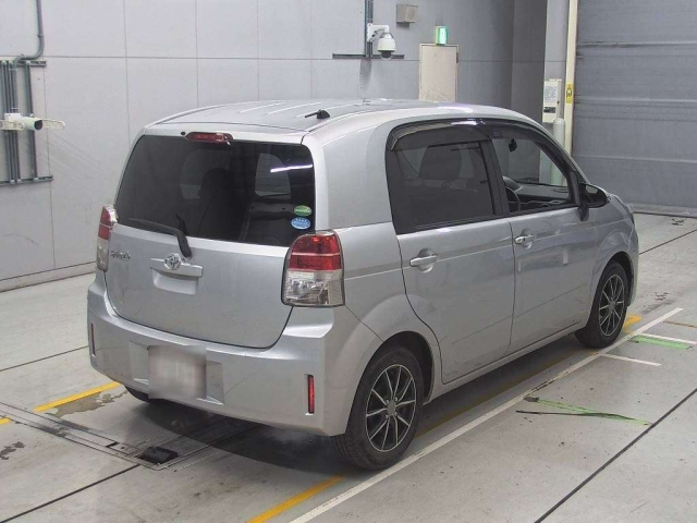 TOYOTA SPADE 2015