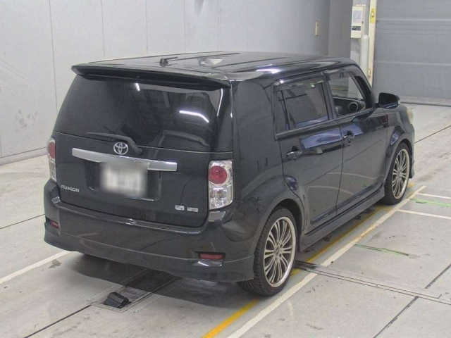 TOYOTA COROLLA RUMION 2013