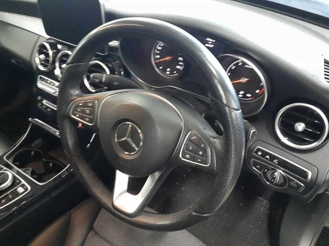 MERCEDES BENZ C CLASS 2015