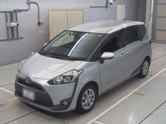 TOYOTA SIENTA 2017