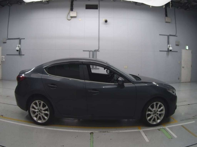 MAZDA AXELA 2015