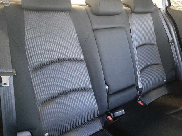 MAZDA AXELA 2015