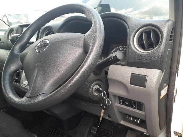 NISSAN CARAVAN VAN 2020