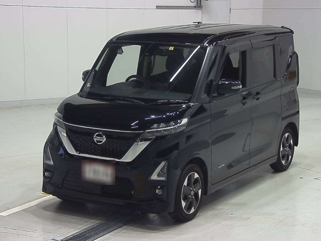 NISSAN ROOX 2022