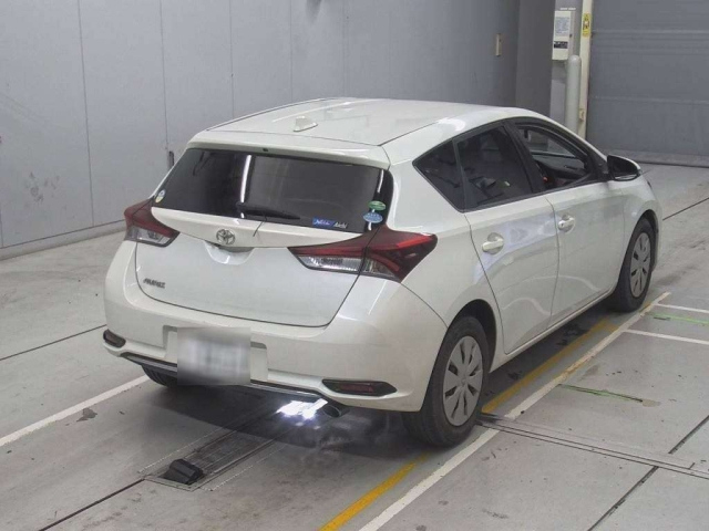 TOYOTA AURIS 2015