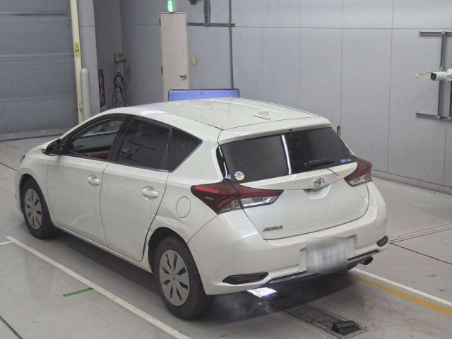 TOYOTA AURIS 2015