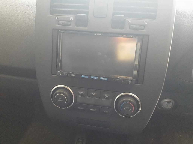 NISSAN LEAF 2014