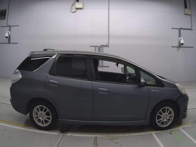 HONDA FIT SHUTTLE 2013