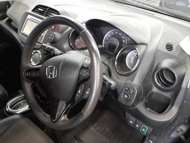 HONDA FIT SHUTTLE 2013
