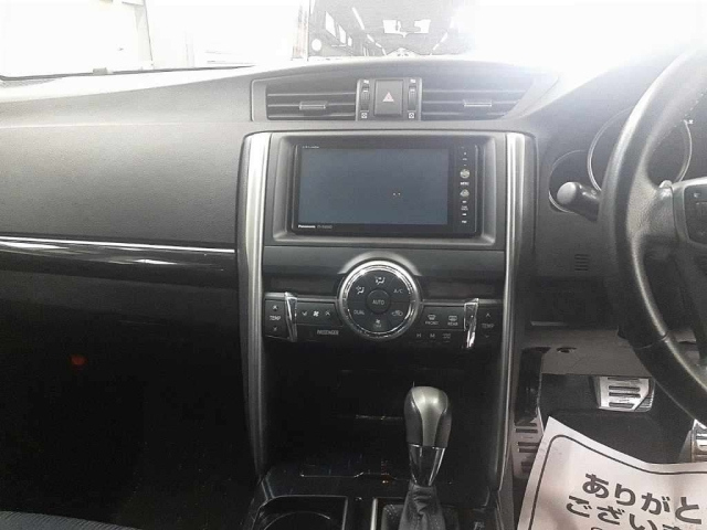 TOYOTA MARK X 2013
