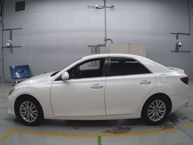TOYOTA MARK X 2013