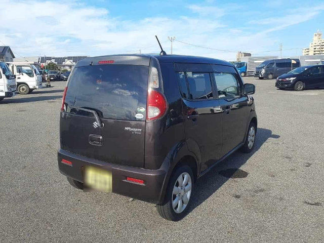 SUZUKI MRWAGON 2013