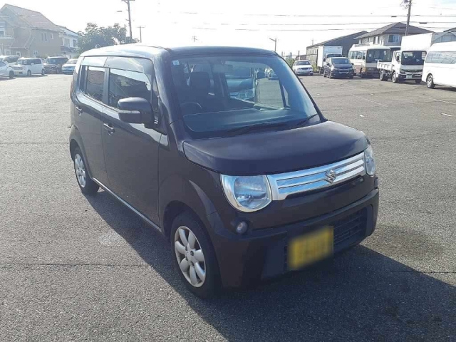 SUZUKI MRWAGON 2013