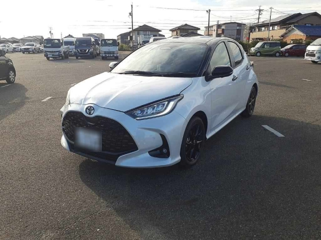 TOYOTA YARIS 2025