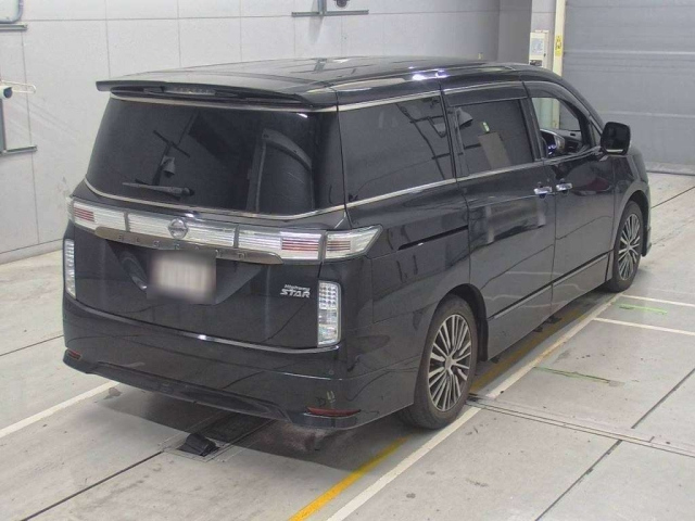 NISSAN ELGRAND 2014