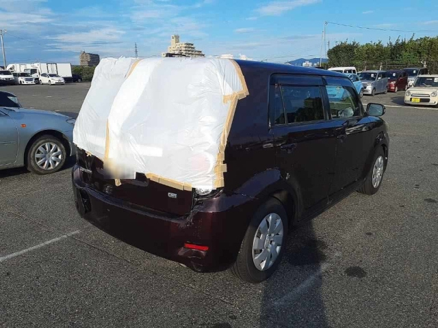 TOYOTA COROLLA RUMION 2011
