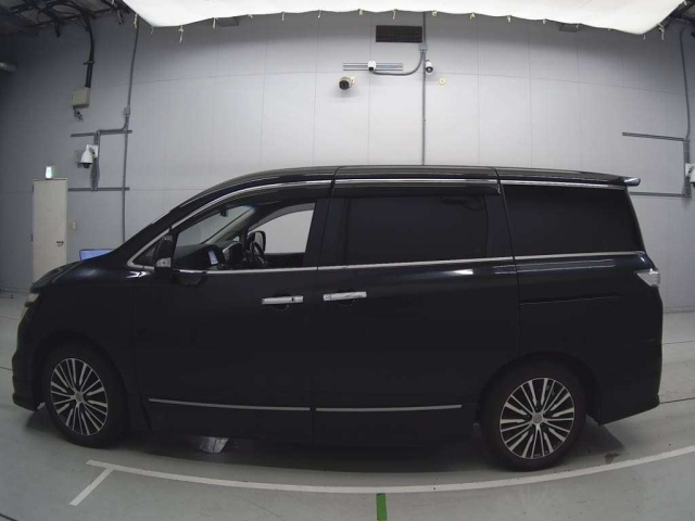 NISSAN ELGRAND 2014