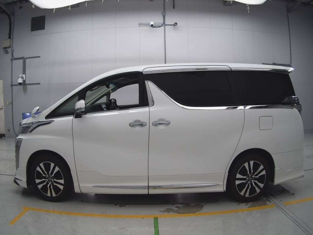TOYOTA VELLFIRE 2018