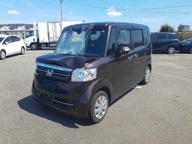 HONDA N BOX 2015