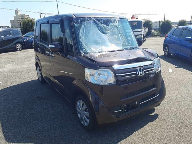 HONDA N BOX 2015