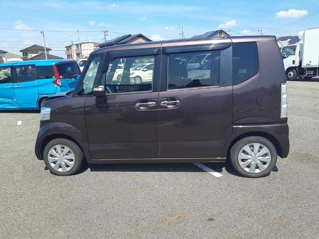 HONDA N BOX 2015