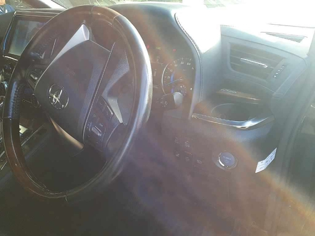 TOYOTA VELLFIRE 2017