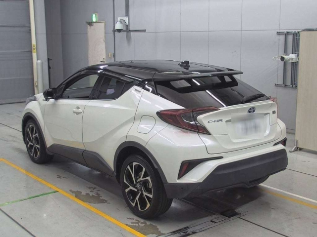 TOYOTA C-HR 2018