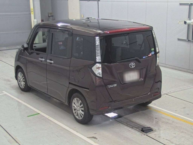 TOYOTA TANK 2018