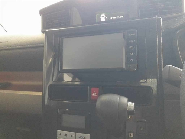 TOYOTA TANK 2018