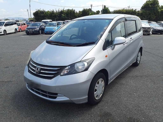 HONDA FREED 2008