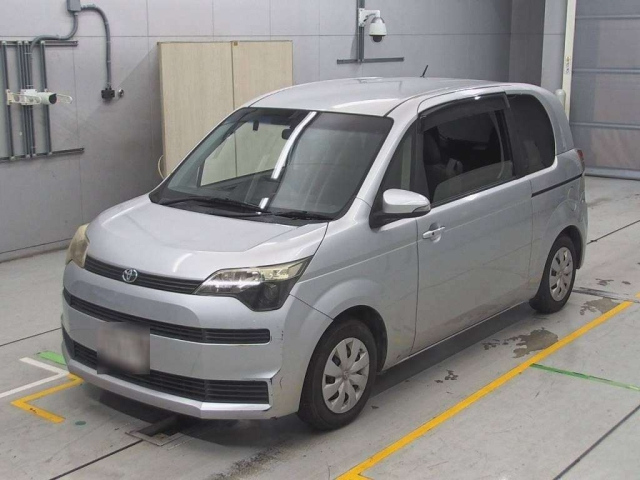 TOYOTA SPADE 2012