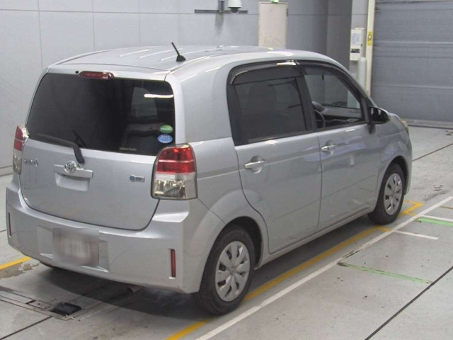 TOYOTA SPADE 2012