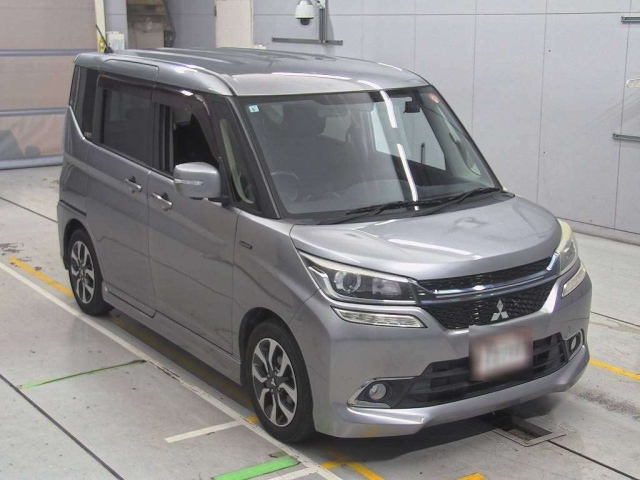 MITSUBISHI DELICA D2 2017