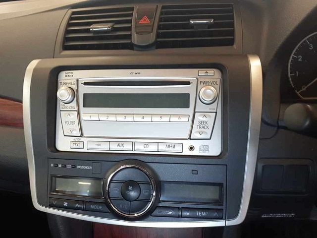 TOYOTA PREMIO 2010