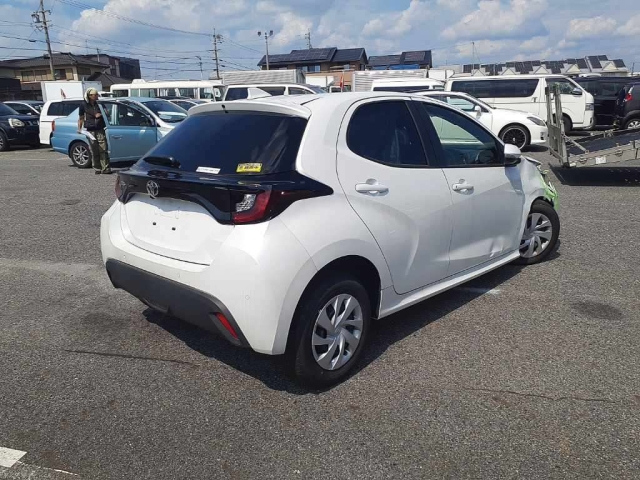 TOYOTA YARIS 2024