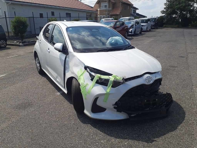 TOYOTA YARIS 2024