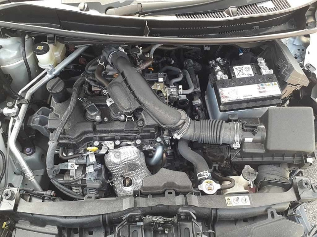 TOYOTA YARIS 2024